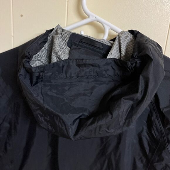 EMS Eastern Mountain Sports Lightweight Rain Jacket Medium - Picture 7 of 11